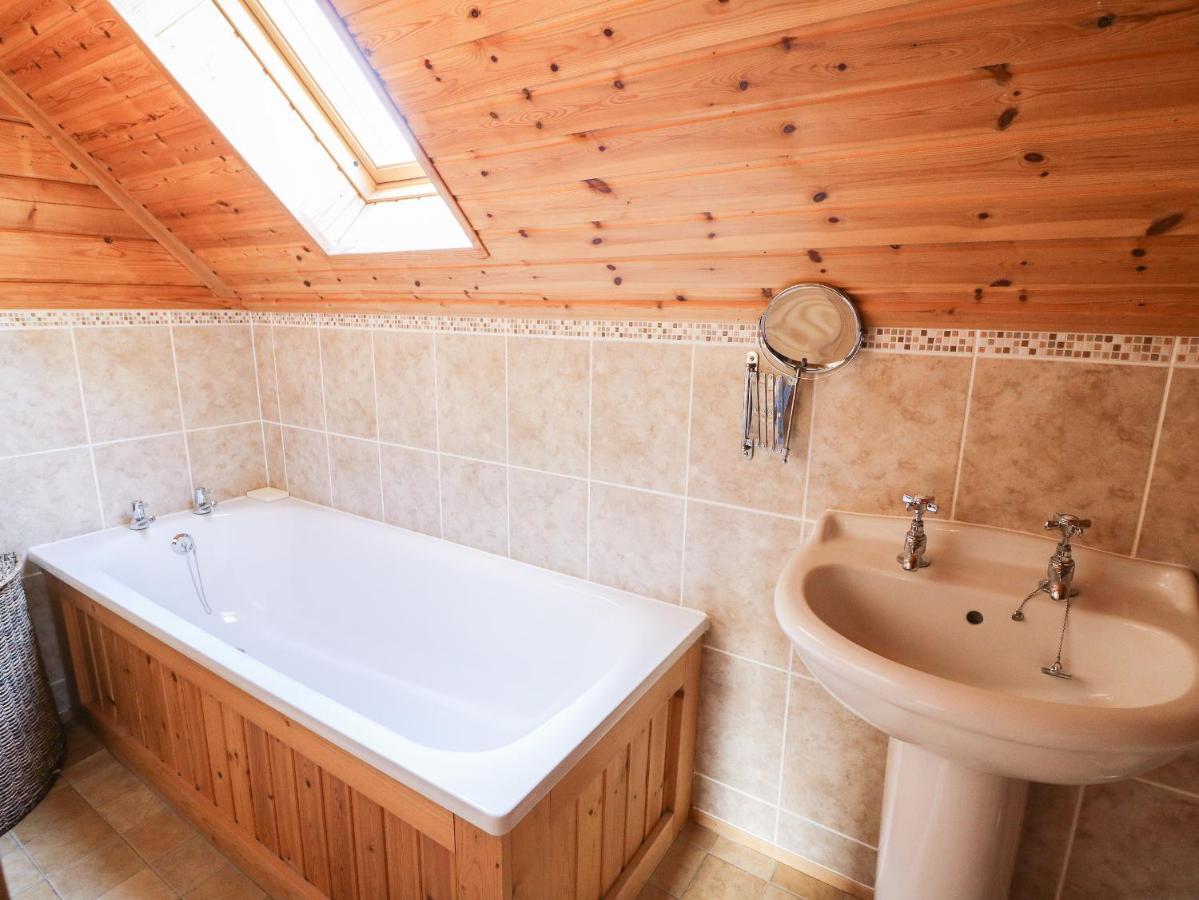Вилла Pen Y Clawdd Presteigne Экстерьер фото